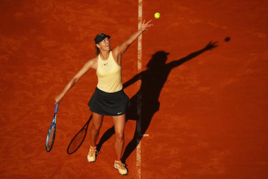 Rim: Šarapova bolja od Ostapenko za polufinale!