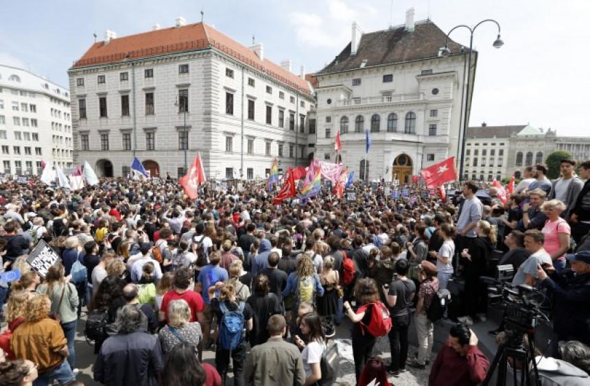 Politički skandal uzdrmao Beč