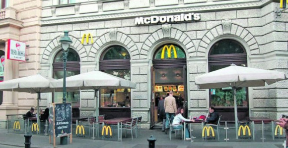 Mekdonalds postao konzulat SAD-a 