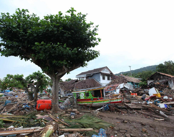 Jak zemljotres u Indoneziji  