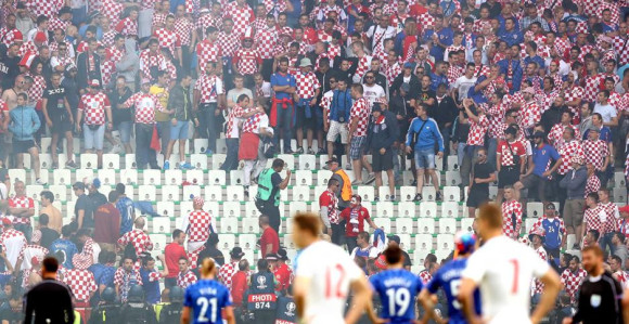 HNS: Iza incidenata stoji "Torcida"!