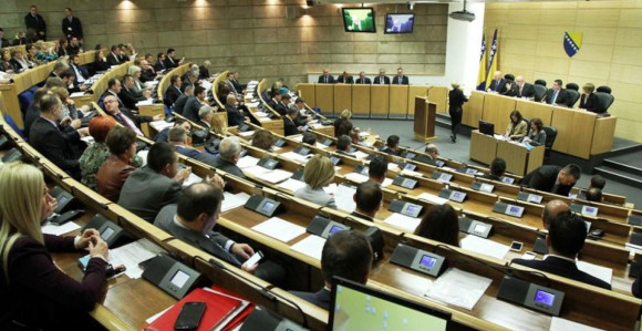 Срамота: Скупо плаћени нерад