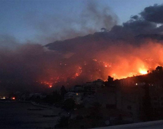 Makarska: Požar pod kontrolom