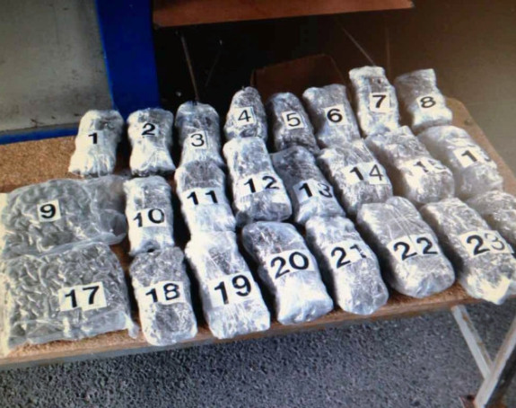 Zbog droge uhapšeno dvoje