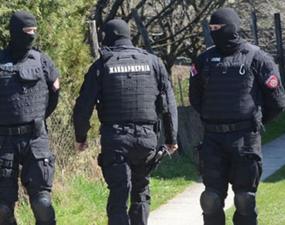 Hapšenje na beograd. splavu