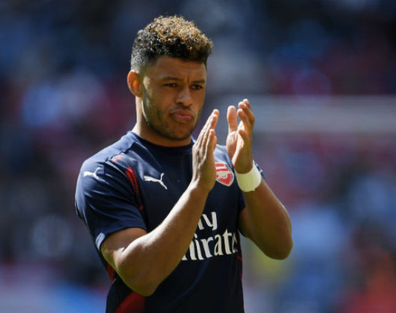 Okslejd Čembrlen zaprijetio odlaskom iz Arsenala!