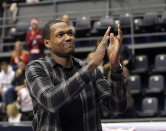 Zvezda je prošlost, Nižnji želi Tompsona!