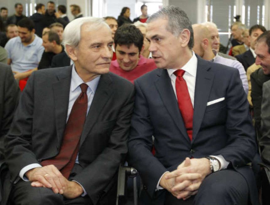 „Ruski čovek“ iz Zvezde grmi: Ispali smo neozbiljni, fudbalski klub dobija 500.000 evra!