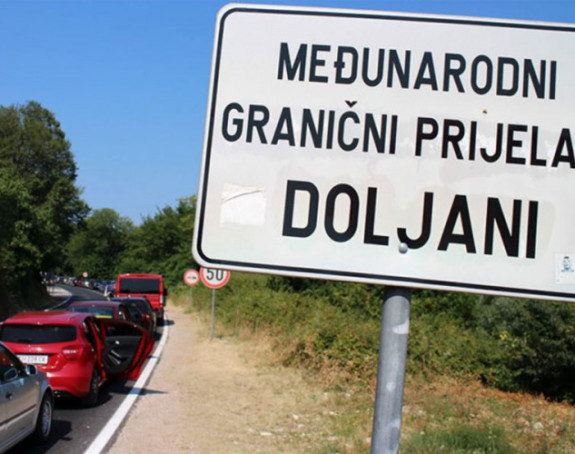 Na prelazu u Doljanima čeka se sat i po