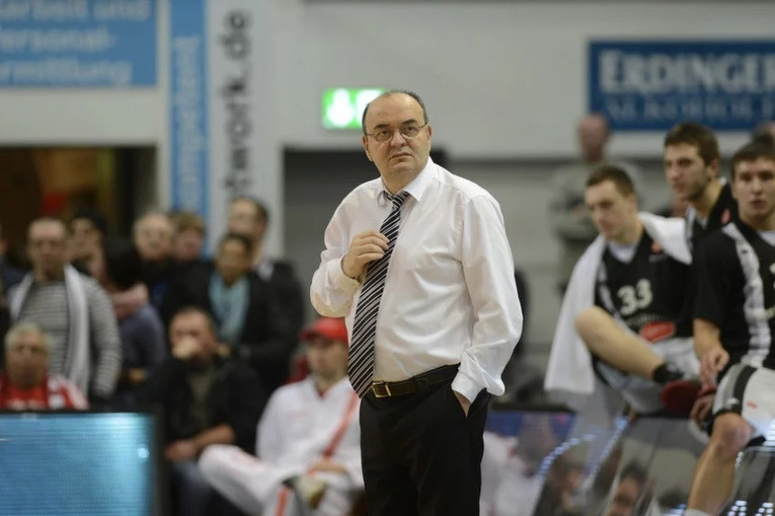 Vujošević: Put ka uspjehu nije posut ružama!