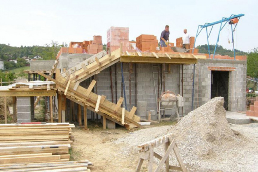 За градњу куће треба најмање 150.000 КМ