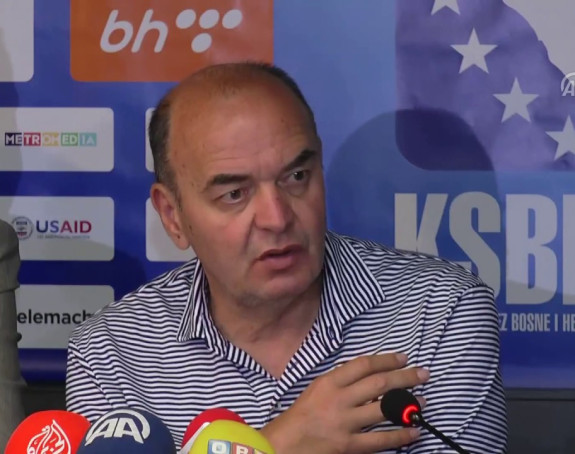 Vujošević iz bolnice o bolovima, gangreni, BiH...