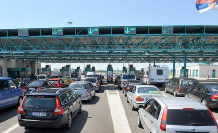 Čekanje sedam sati na prelazu