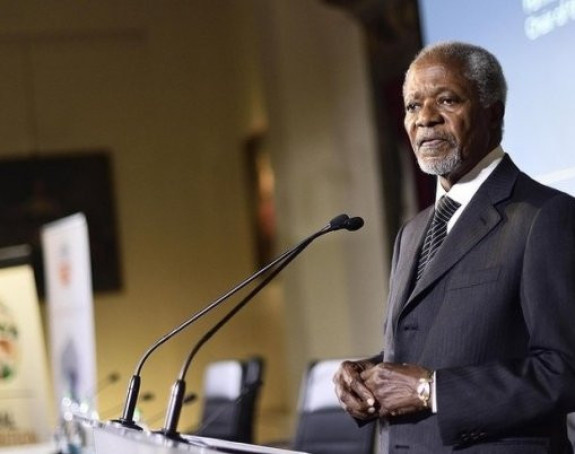 Umro diplomata Kofi Anan