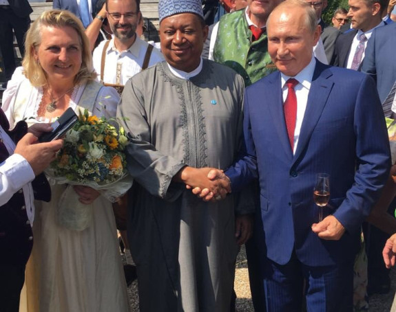 Putinov svadbeni poklon Karin