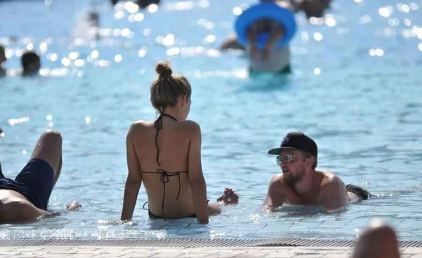 Температура данас и до 35 степени Целзијусових. 