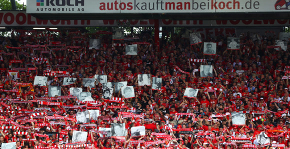 BL: Debakl Uniona na debiju, ali briljirali navijači!