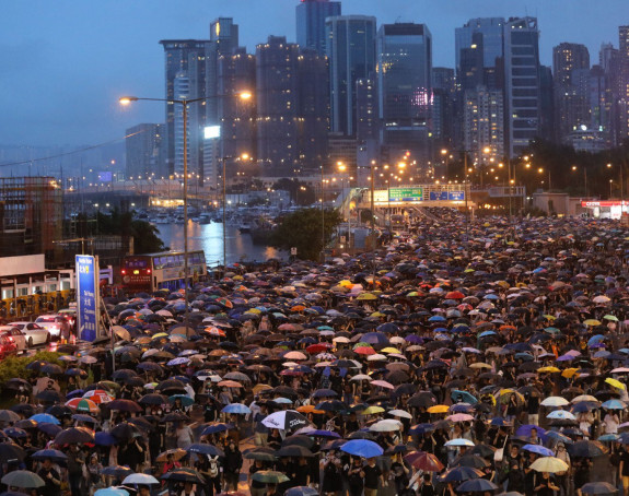 Hongkong: Na protestu 1,7 miliona ljudi