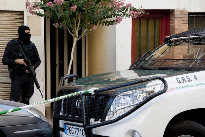 Jedno lice poginulo, a 14 povrijeđeno