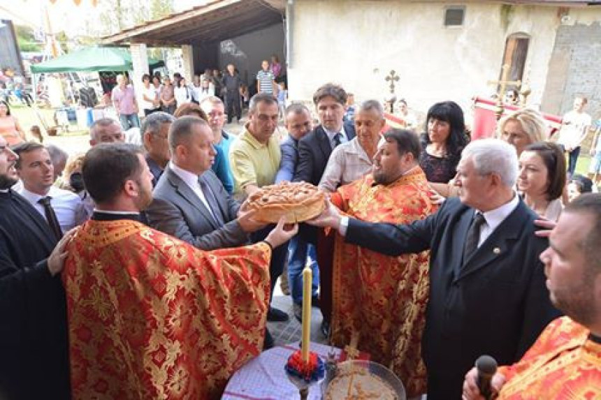 Svečanost u Donjem Crnjelovu kod Bijeljine