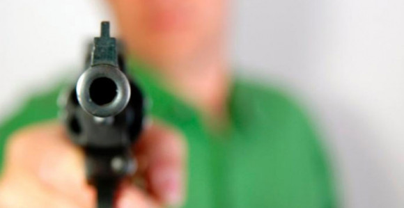 Pištoljem prijetio osoblju bolnice