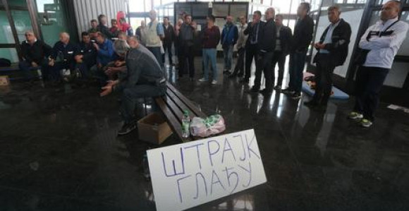 Radnici štrajkom traže svoja prava