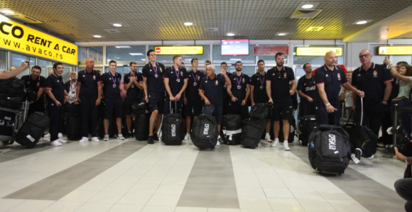 Orlovi sletili u Beograd