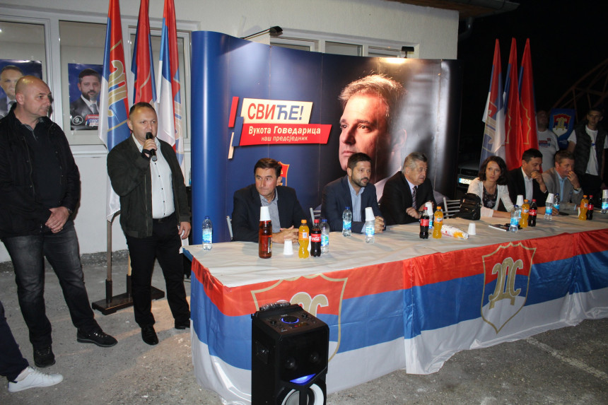 SDS: Privlačiti strane investicije