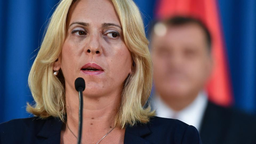 Željka: Ulažemo i gradimo puteve