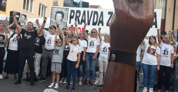 "Ovdje nema ni istine ni pravde"