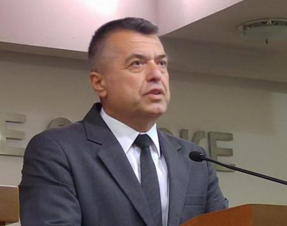 SDA brža od SNSD: Bratić podnio ostavku