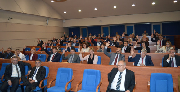 "Krnji parlament" tokom noći usvojio niz sumnjivih akata