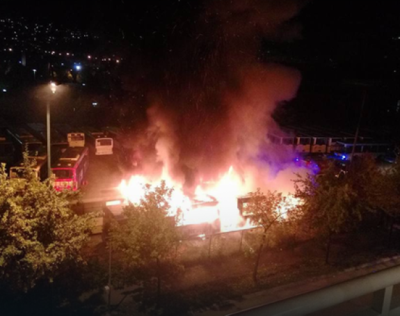 Požar u Sarajevu, gore autobusi