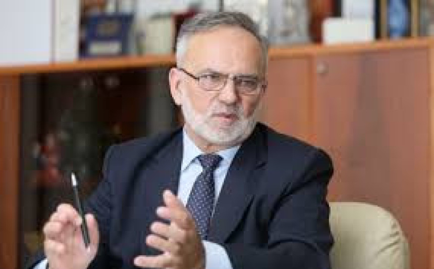 Ministar Dane Malešević na ledu