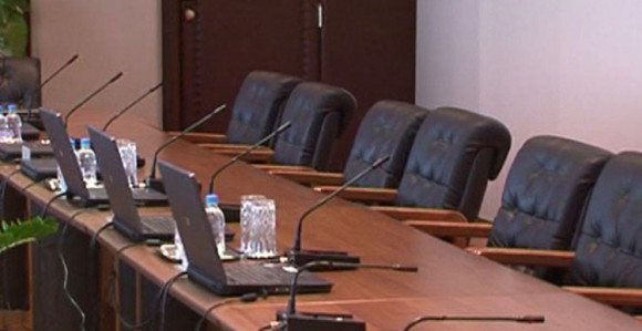 Nema sjednice, Hrvati nisu došli