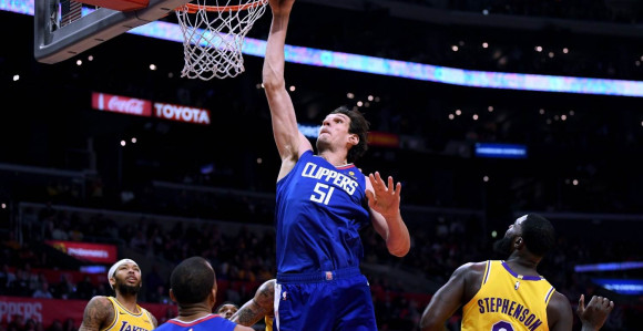 Kako je Boban zakucavanjem iskrivio obruč u NBA ligi?