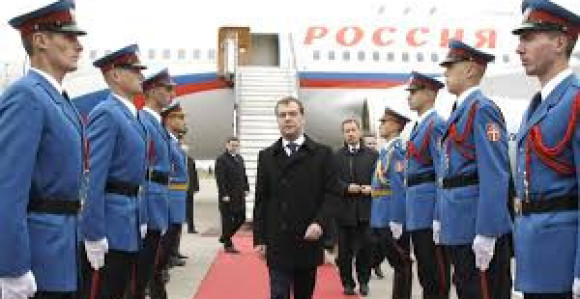 Dmitrij Medvedev dolazi sutra u posjetu Srbiji