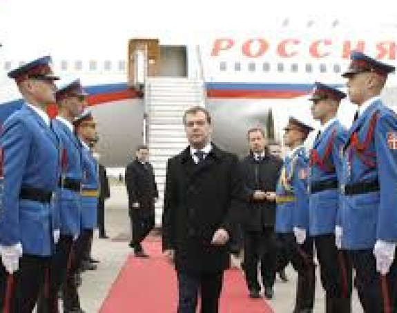 Dmitrij Medvedev dolazi sutra u posjetu Srbiji