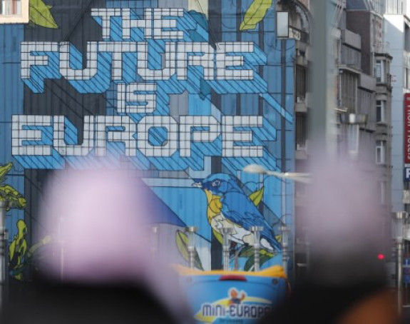 Brisel: Nema pregovora za Tiranu i Skoplje