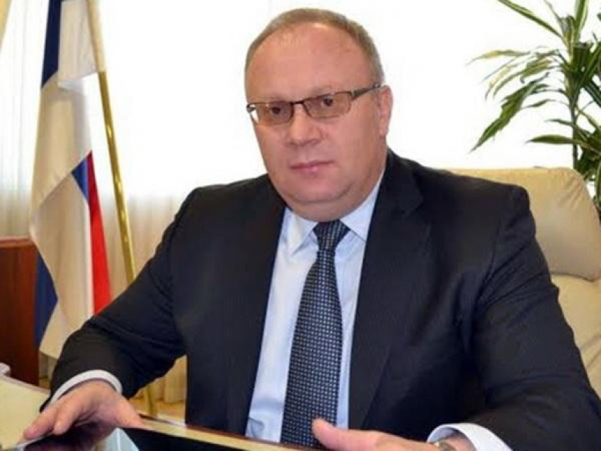 Ministar Bogdanić u sukobu interesa