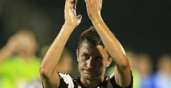 Он ће да игра још само мало...!