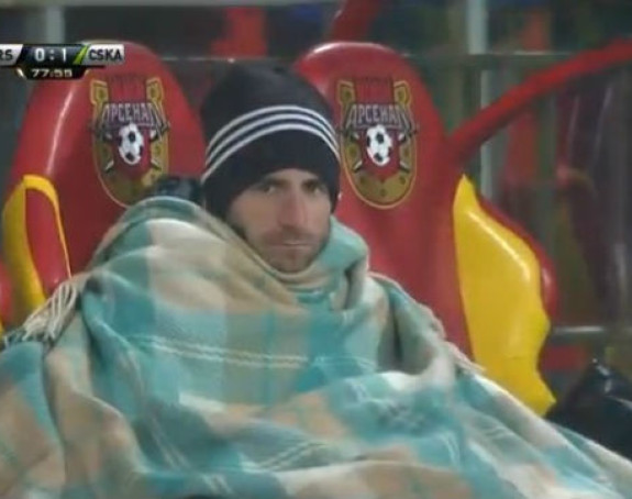 РУС: Бамби се смрзавао док је Бугарин ломио Тулу!