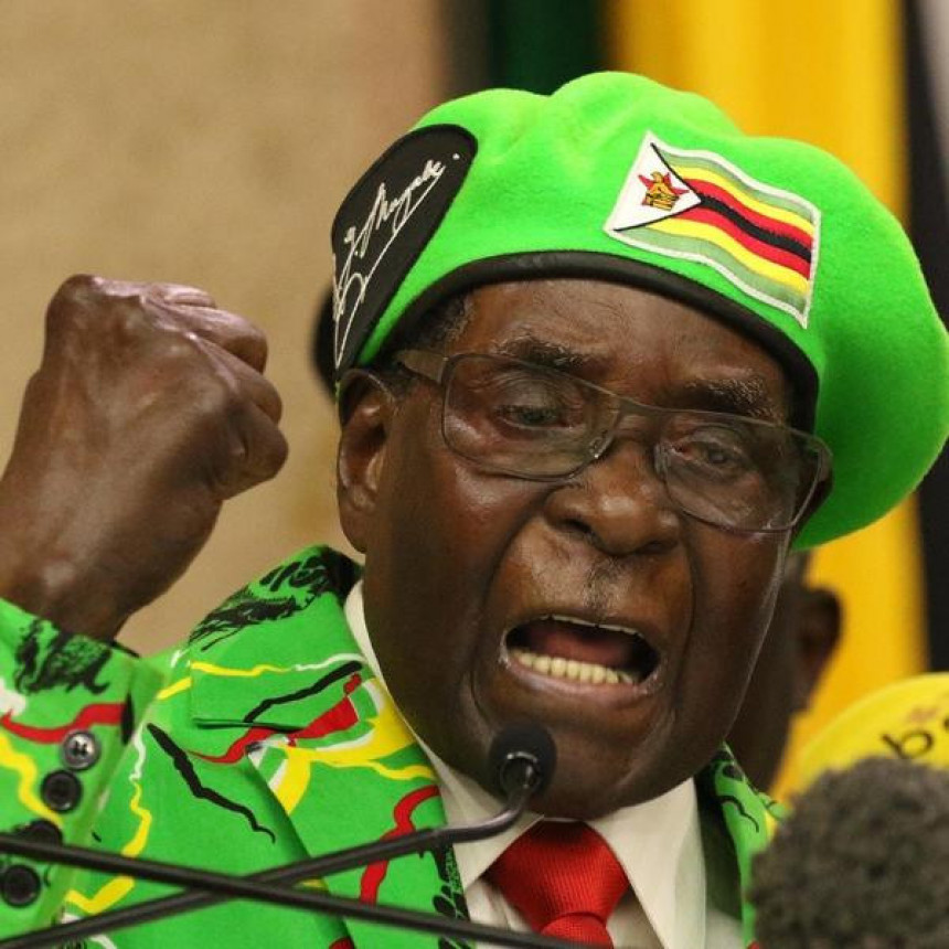 U iščekivanju        pada Mugabea