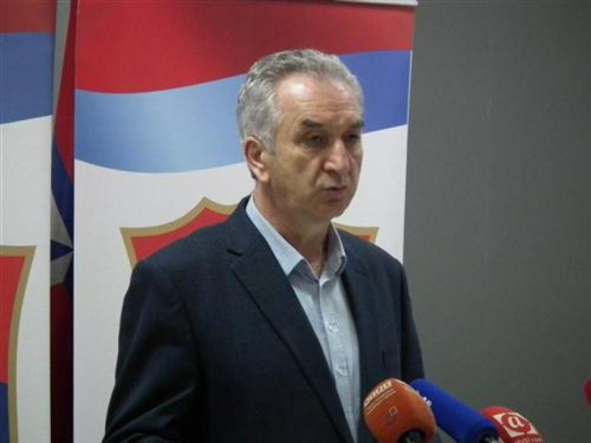 Poljoprivrednici gube zbog vlade 