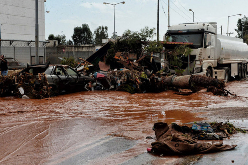 Poplave u Grčkoj: Broj stradalih 19