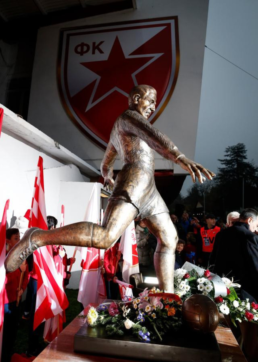 Rajko Mitić vječno uz Zvezdu!