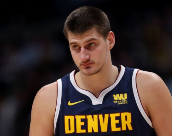 Jokić izgubio od Dejvisa "na penale", Denver u seriji!