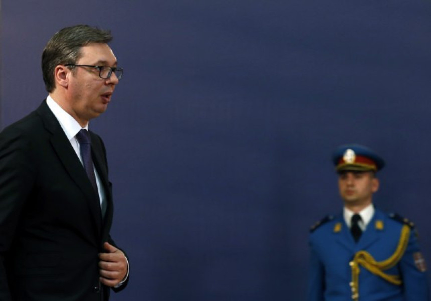 Zbog zdravlja Vučiću zabranjeno da leti avionom
