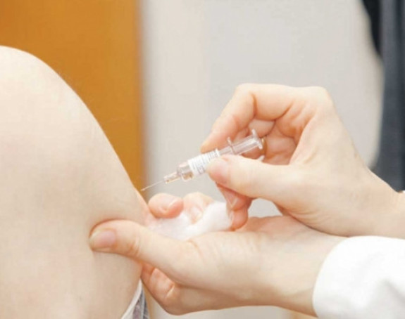 Đaci zbog vakcina završili u bolnici