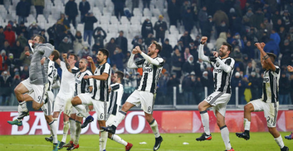 Komentar: Igraj fudbal - budi Juventino...!